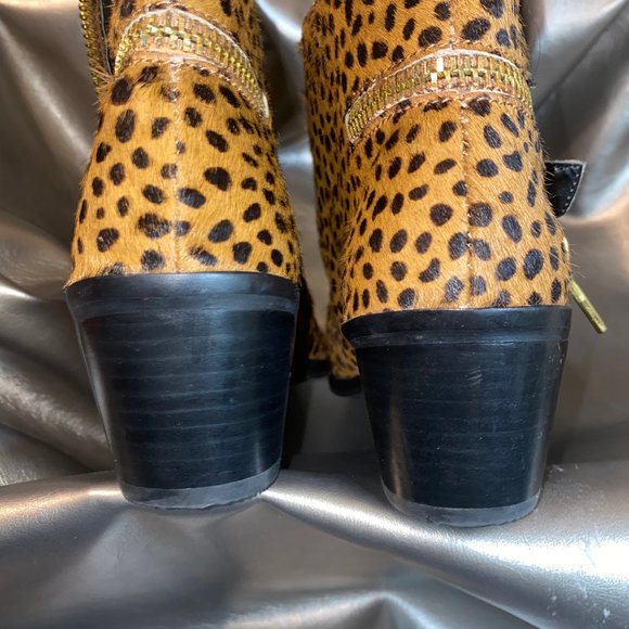 DV Leopard Ankle Bootie Calf Hair 6.5 GORGEOUS bnwot - Picture 8 of 9